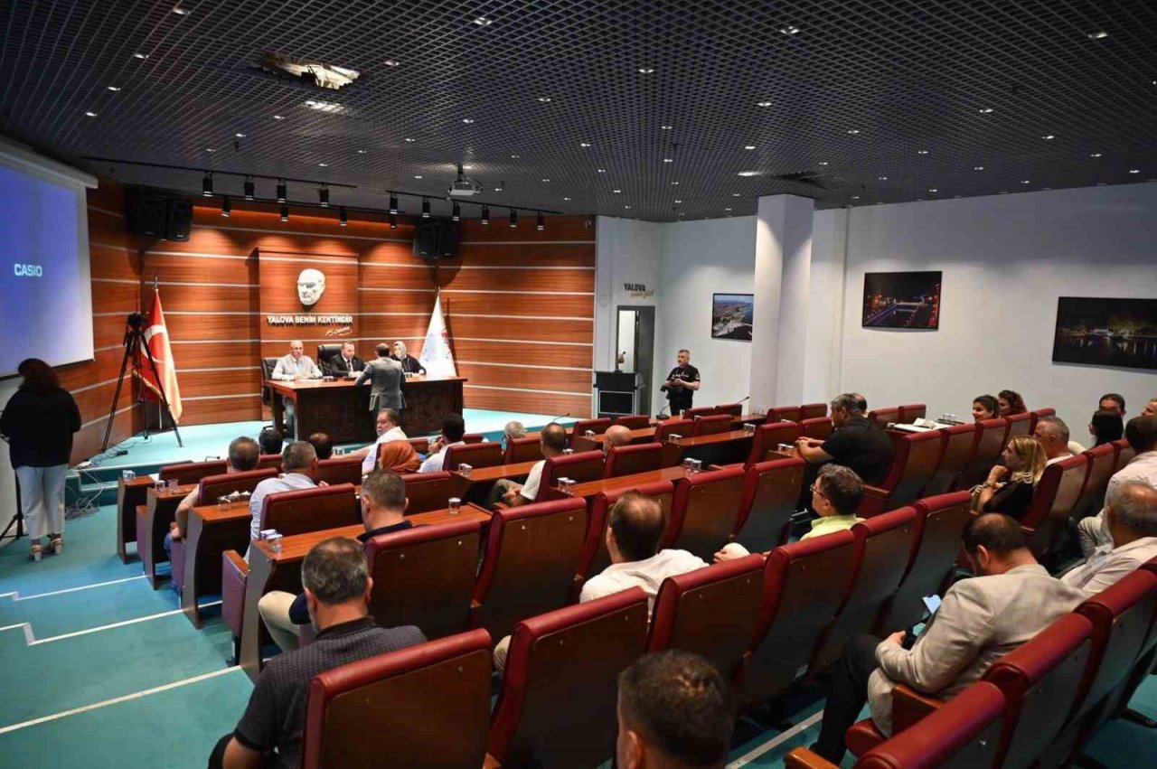 Yalova Belediye binası yıkılıp yeniden yapılacak