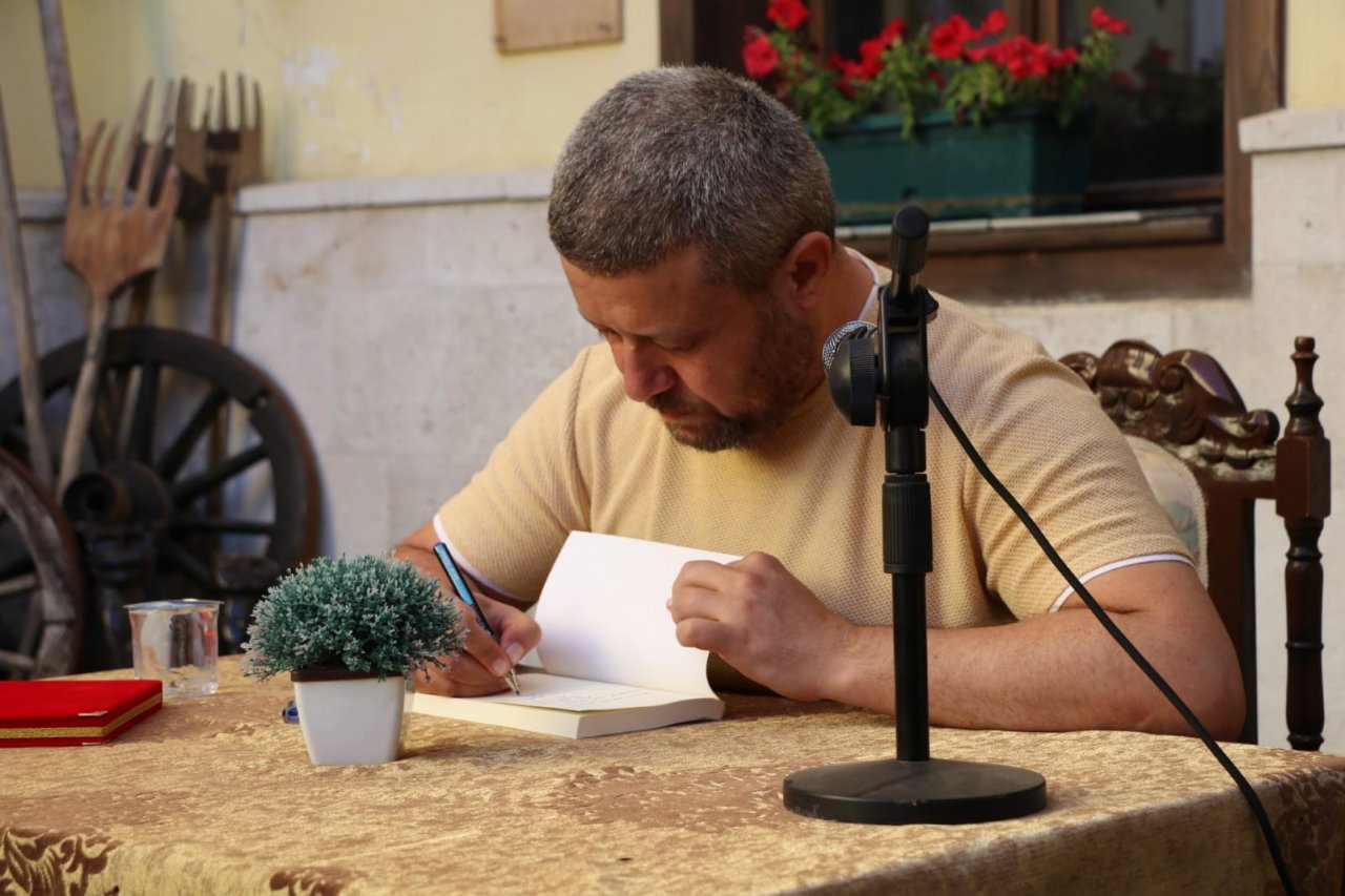 Yazar Serkan Yıldız, okurlarıyla buluştu