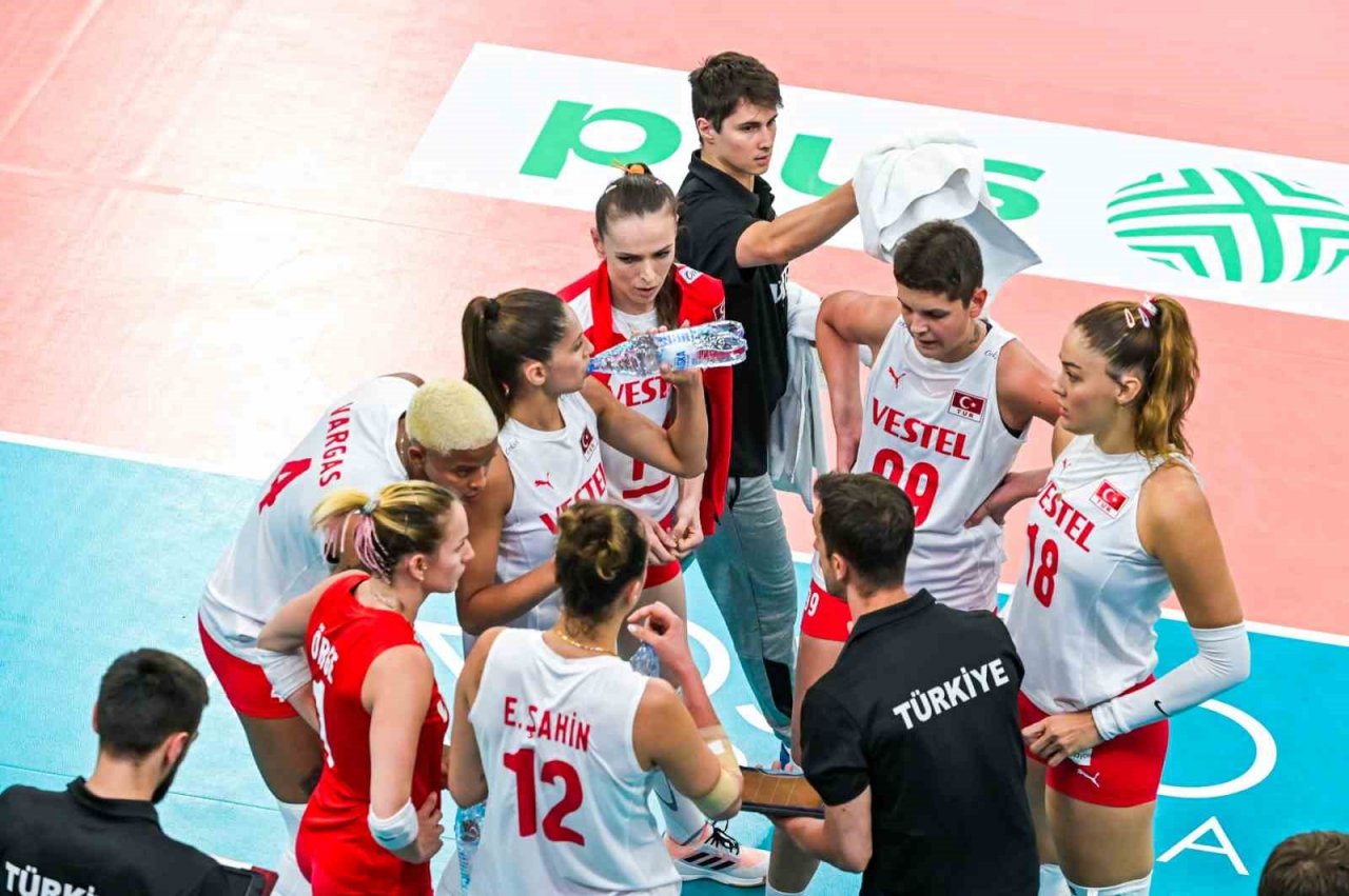 Hazırlık maçı: Polonya: 3 - A Milli Kadın Voleybol Takımı: 1