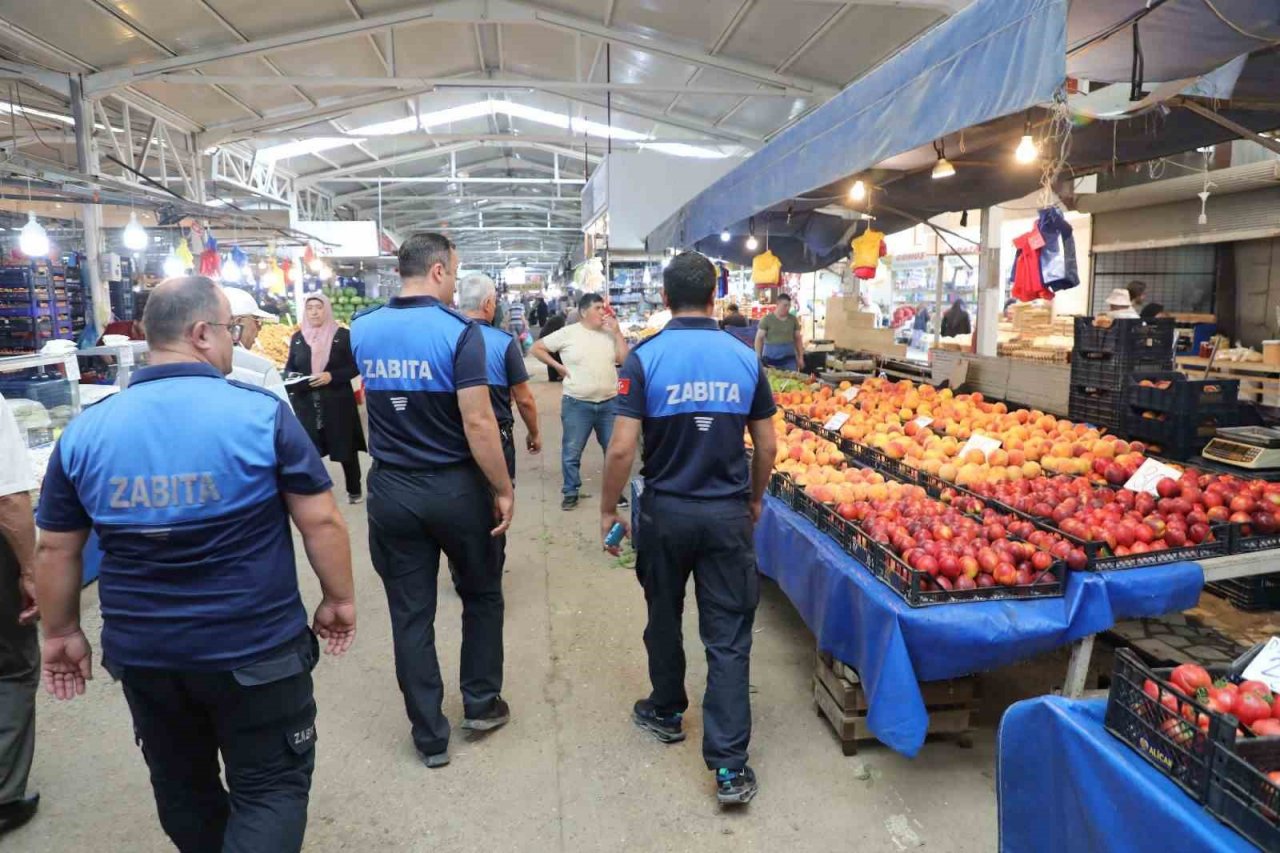 Akyazı’da pazaryeri denetimleri sürüyor