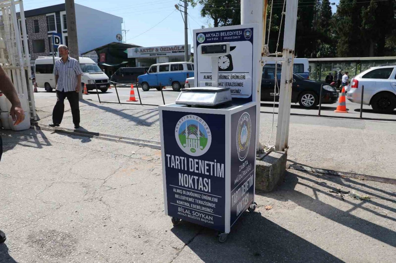 Akyazı’da pazaryeri denetimleri sürüyor