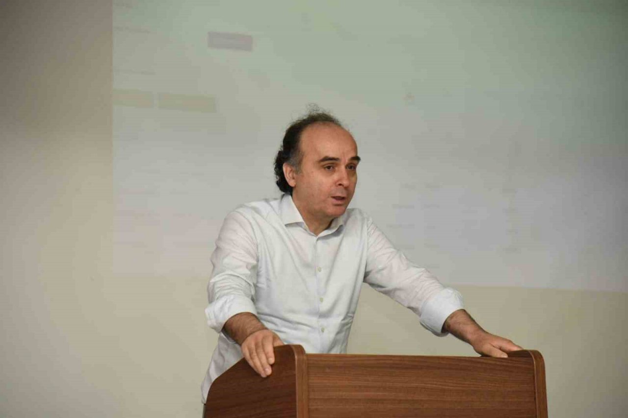 AESOB Başkanı Dere: “Kaş’tan Gazipaşa’ya kadar bütün esnafımızın sorun ve taleplerini dinliyoruz”