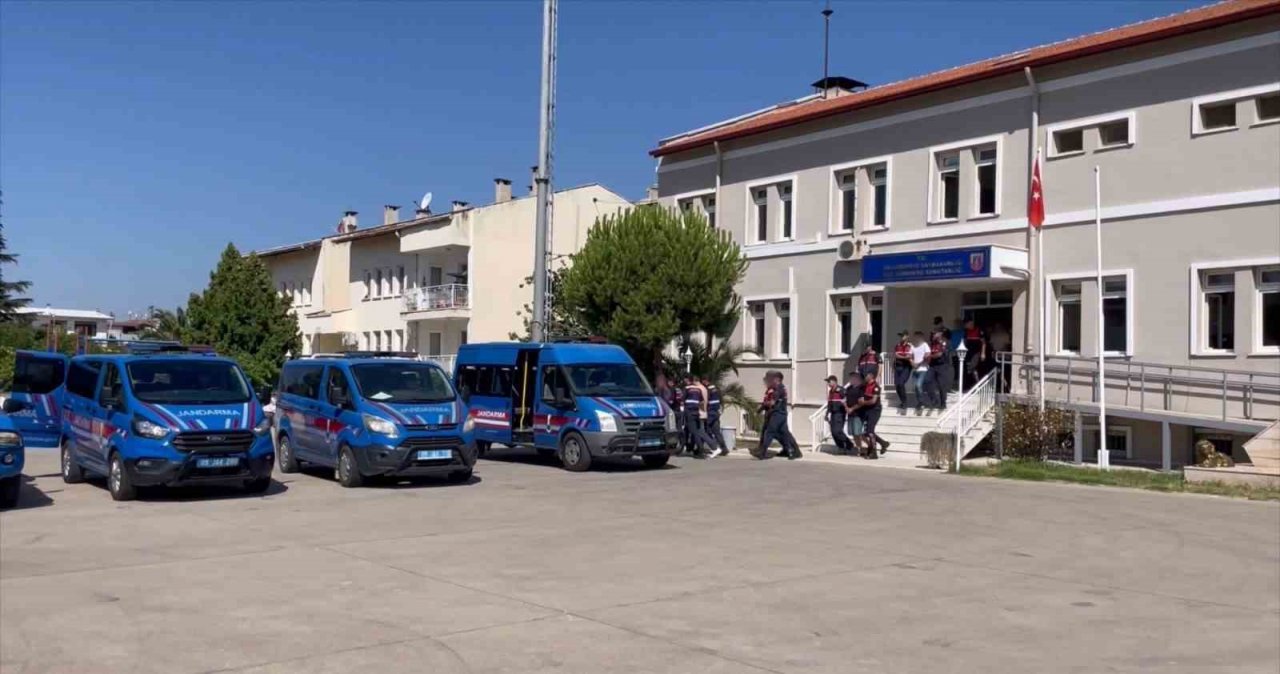 Milyonluk çeteyi cep telefonu ele verdi