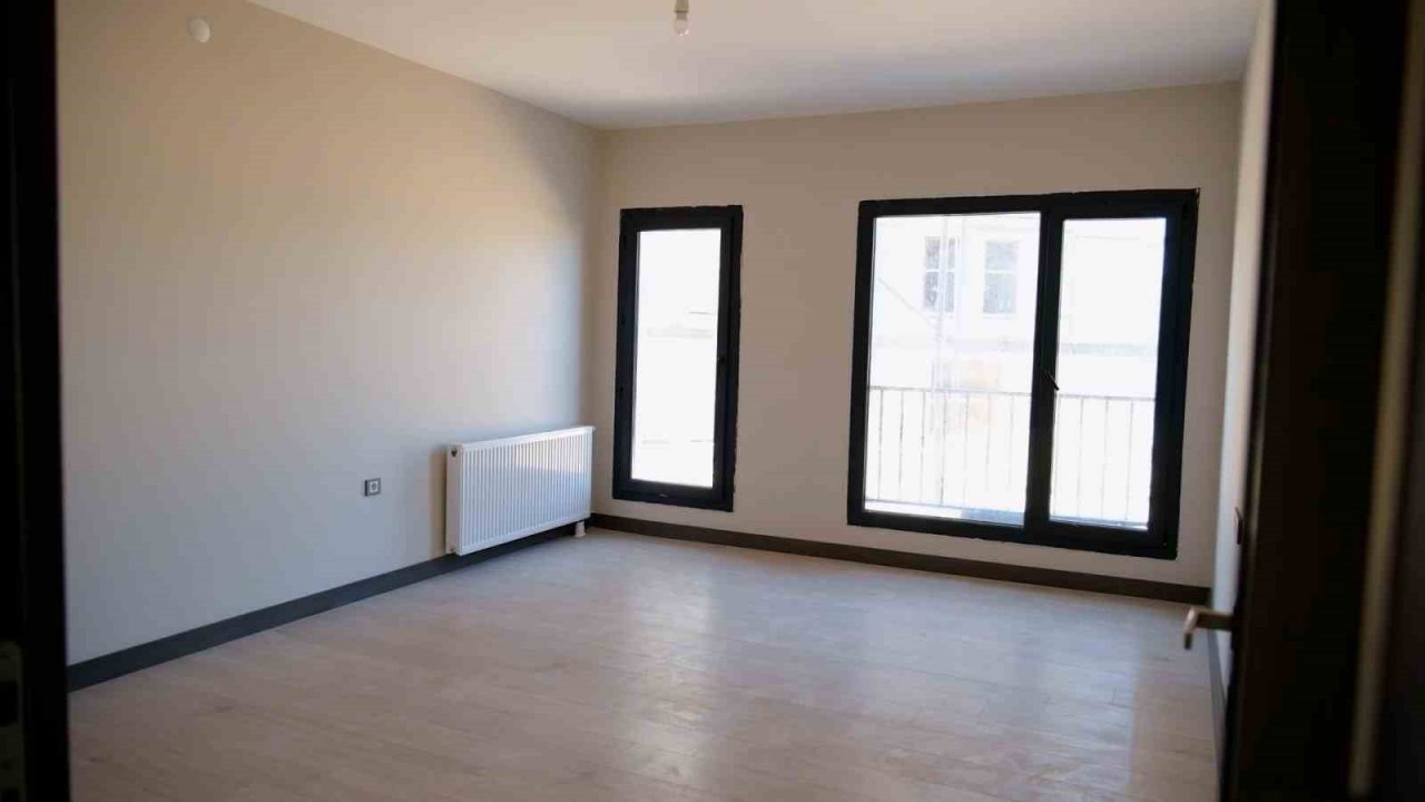 Bakan Özhaseki: “Adana’da 21 bin 21 konut inşa edilecek”