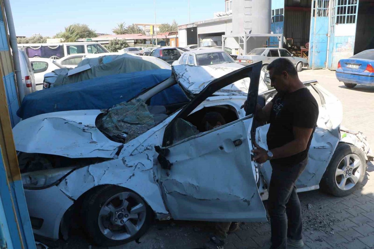 Enkazdan çıkan araçlar ustaların elinde yeniden ekonomiye kazandırılıyor