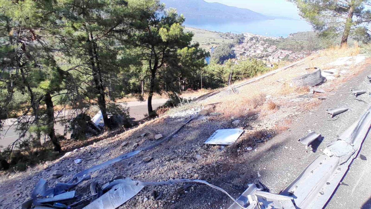 Doğalgaz yüklü tanker uçuruma yuvarlandı, sızıntı ihtimaline karşı önlem alındı