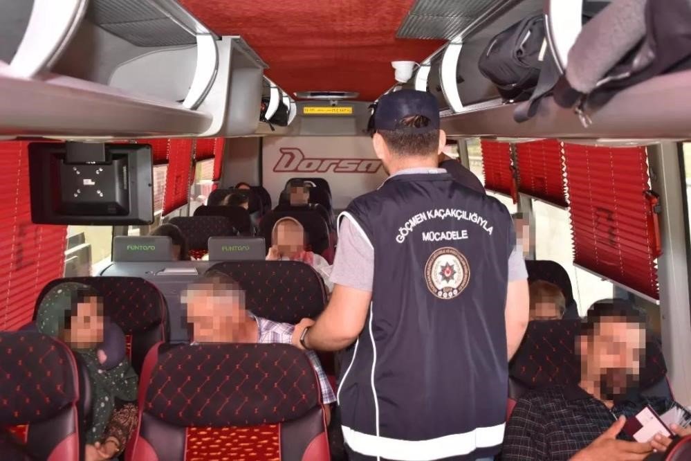 Düzensiz göçle mücadele dahilinde 7. Huzur Operasyonu gerçekleştirildi