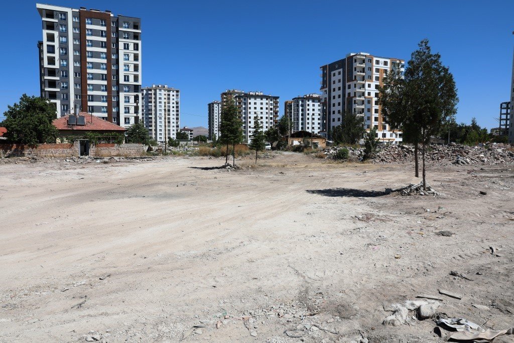 Başkan Çolakbayrakdar’dan Hoca Ahmet Yesevi’ye 5 müjde