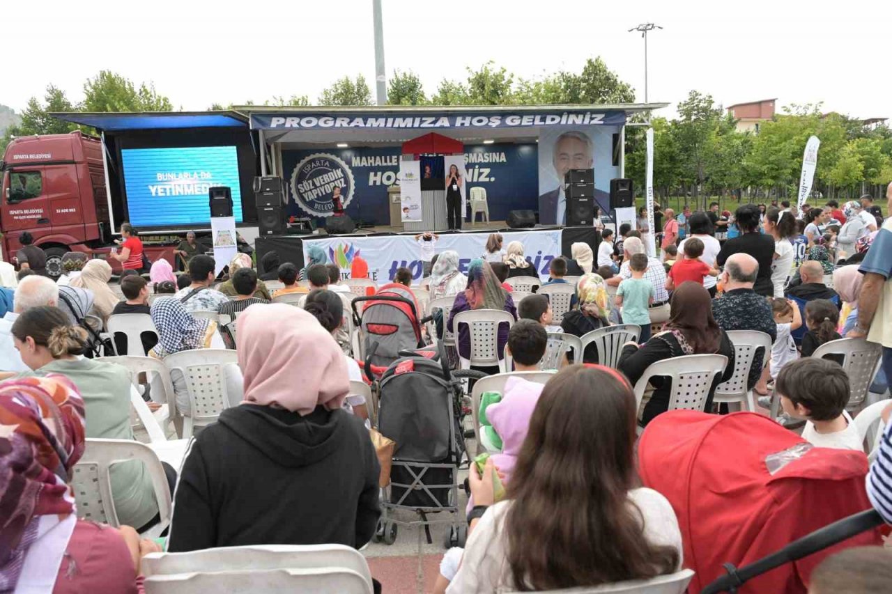 Isparta Belediyesi mahallelerde çocuk etkinlikleri düzenliyor