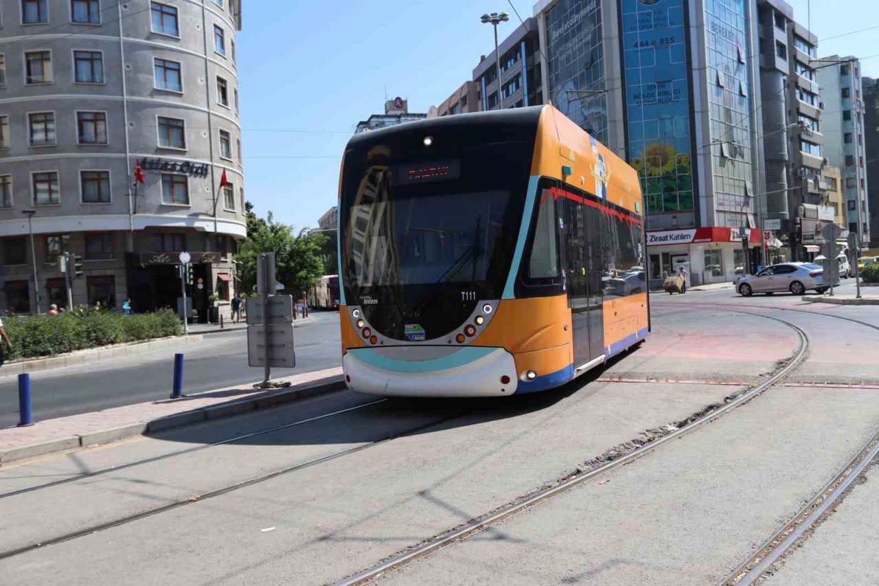 Grev bitti, İzmir’de hayat normale döndü