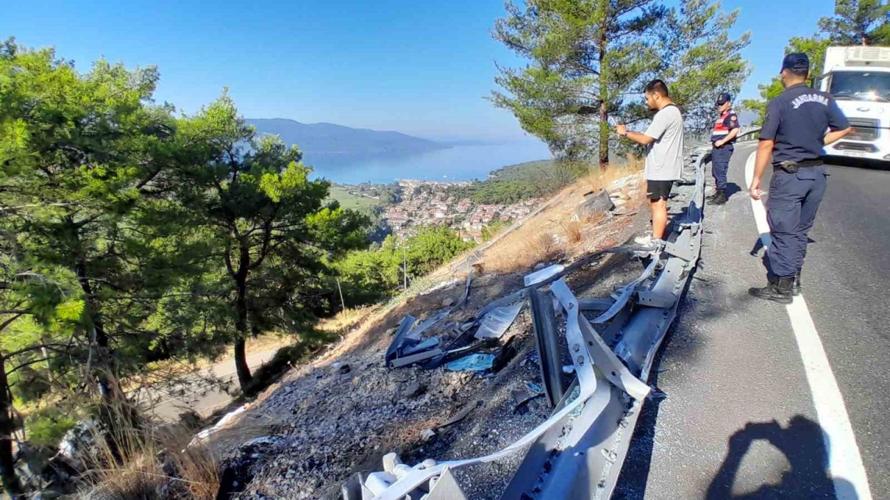 Doğalgaz yüklü tanker uçuruma yuvarlandı, sızıntı ihtimaline karşı önlem alındı