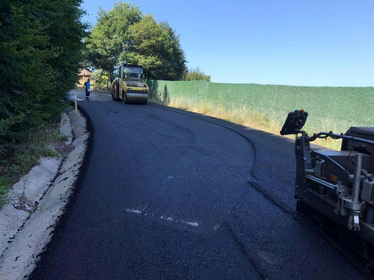 Karamürsel Senaiye-İznik yolu asfaltlandı