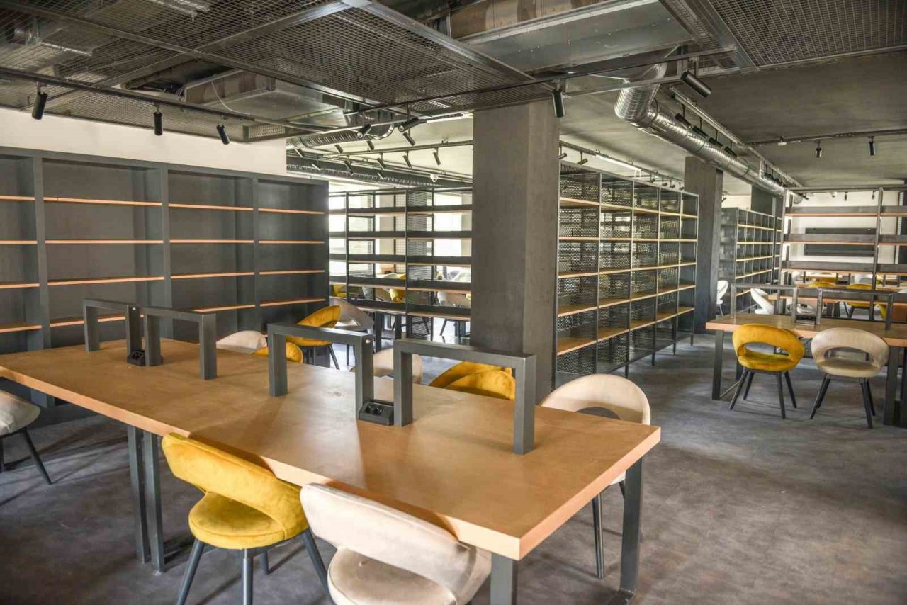 Dokuma semtine 2. Kütüphane