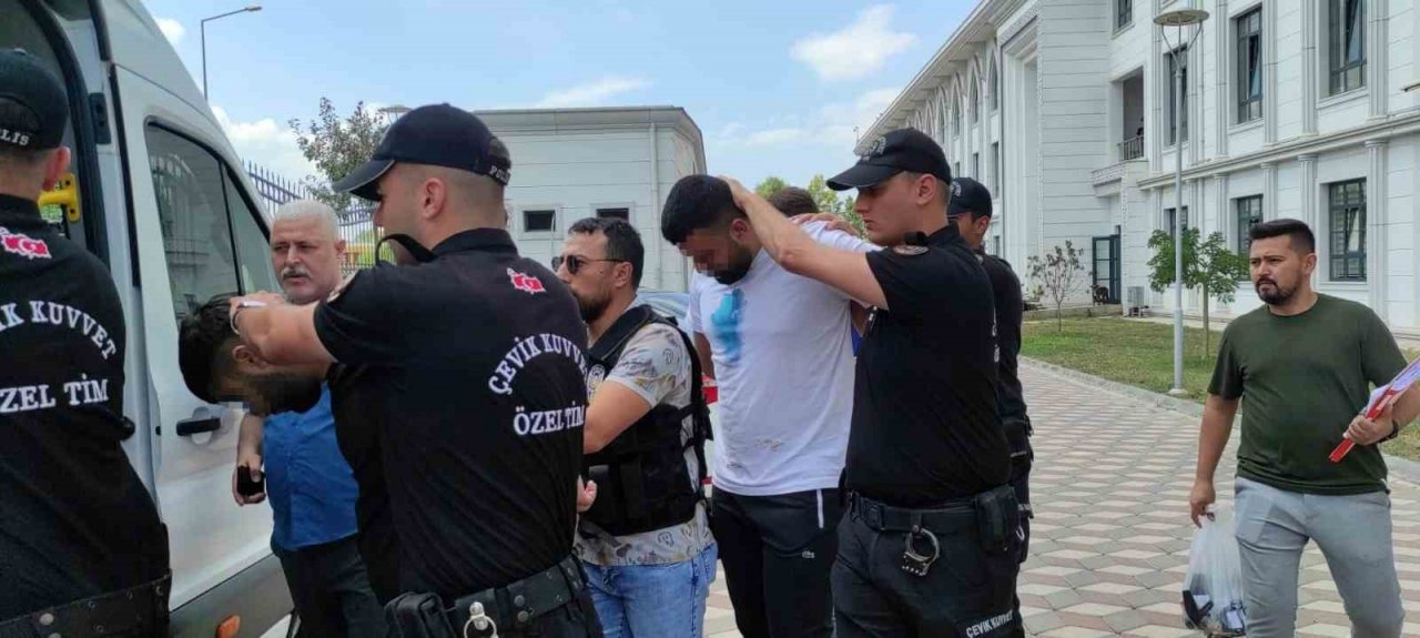 119 kilo uyuşturucuyla TEM’de polisi peşine takan zanlılar tutuklandı