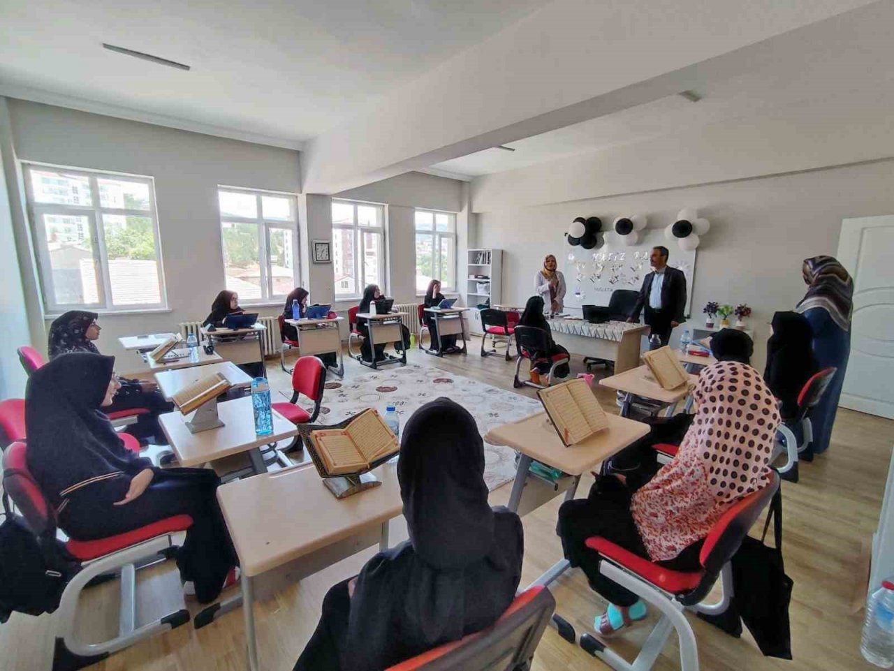 Kur’an Kursu öğrencileri ile aşure programı