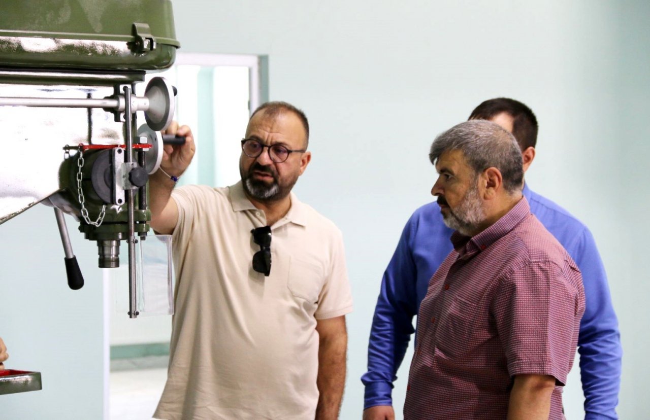 Kütahya OSB Mesleki ve Teknik Anadolu Lisesi, yeni eğitim-öğretim sezonuna hazırlanıyor