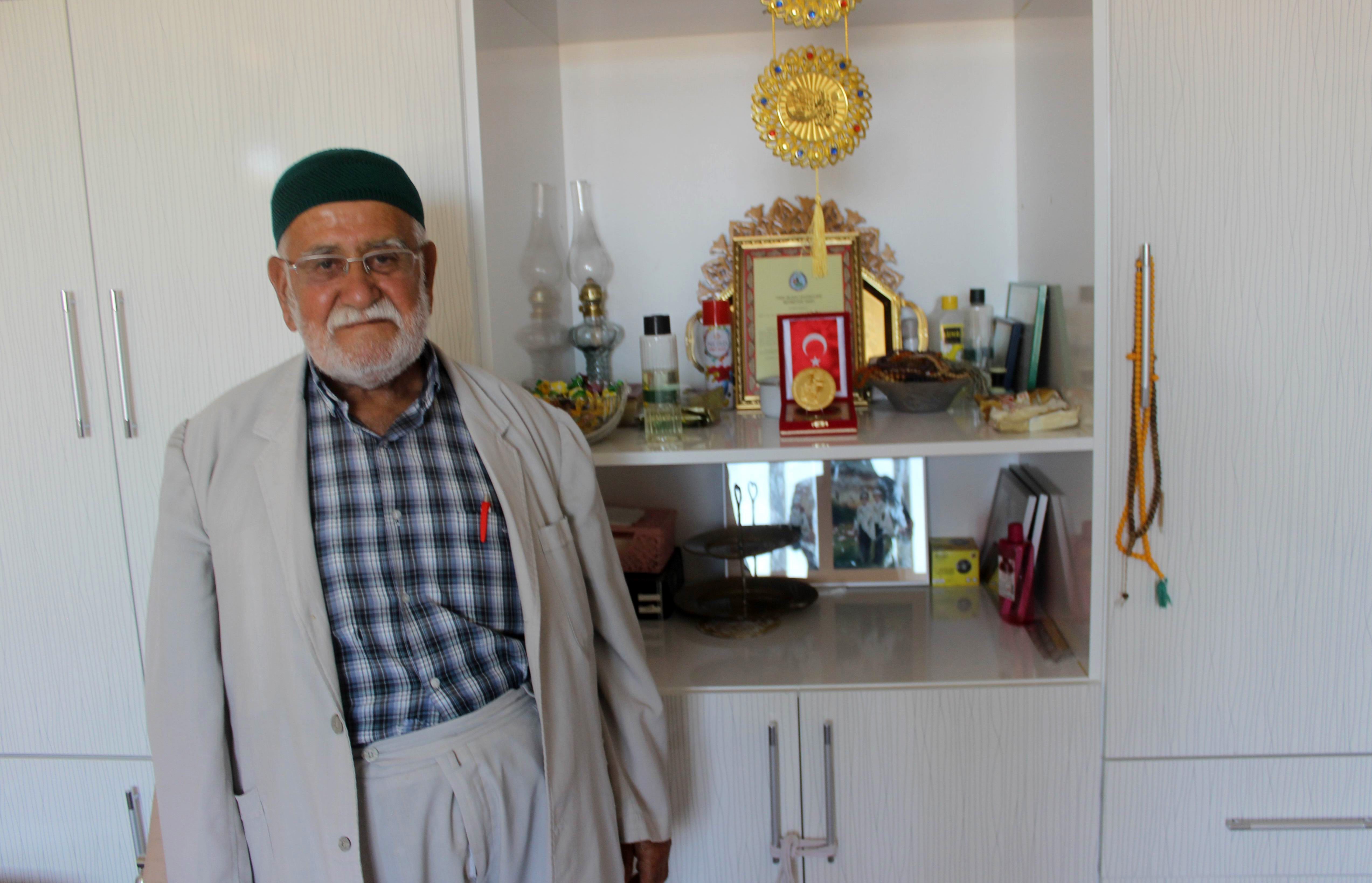 mehmetcik-vakfina-bagisladi.jpg