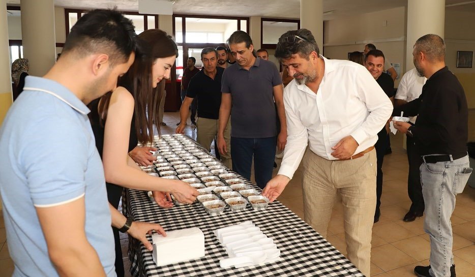 NEVÜ’lü personellere aşure ikramı