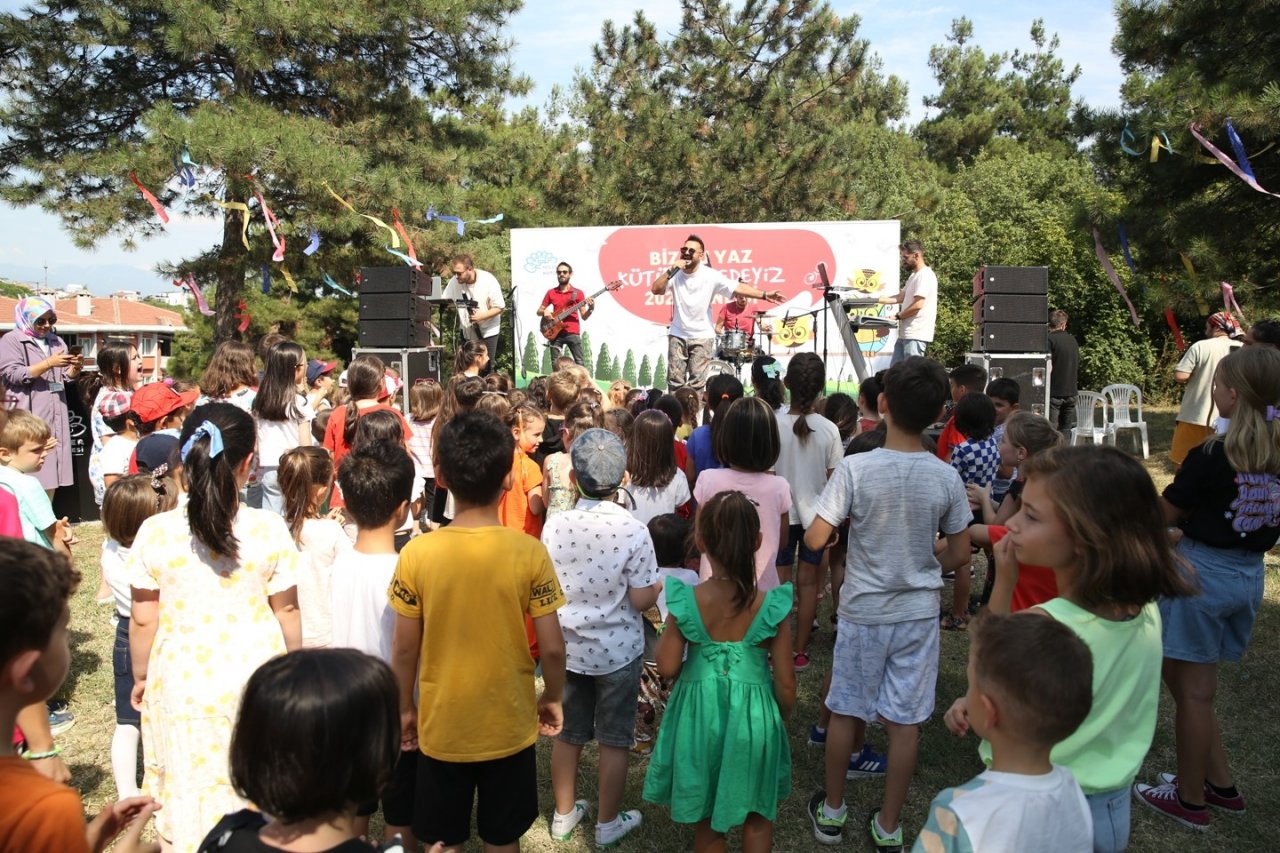 ’Biz Bu Yaz Kütüphanedeyiz’ katılımcılarına renkli final