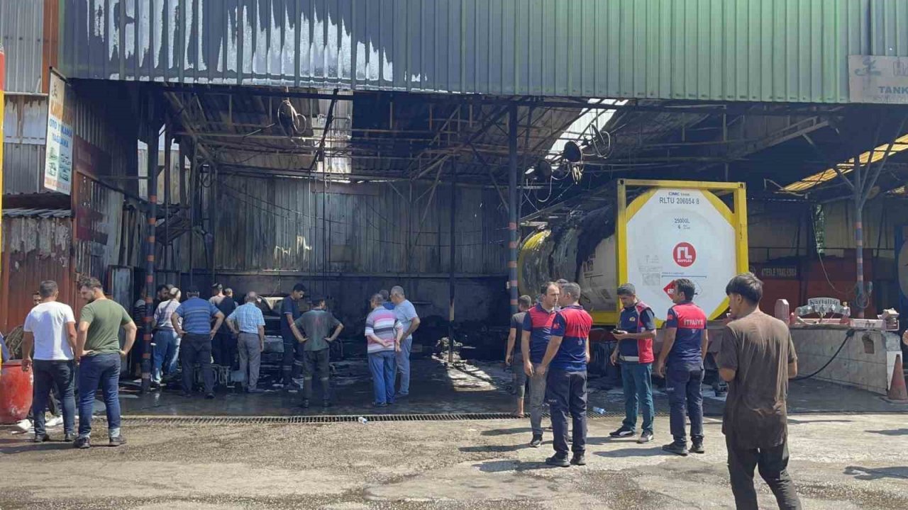 Osmaniye’de tanker patlaması sonrası çıkan yangın tamamen söndürüldü