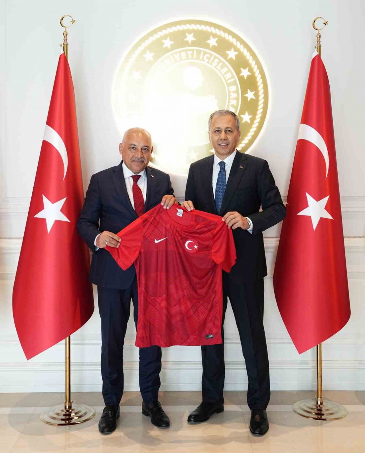 TFF Başkanı Mehmet Büyükekşi’den, İçişleri Bakanı Ali Yerlikaya’ya ziyaret