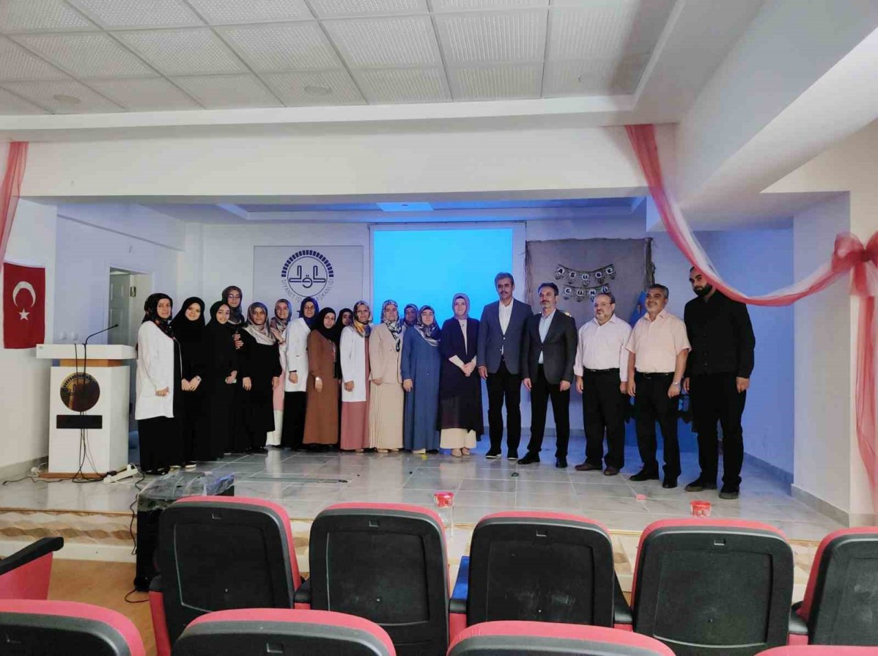 Kur’an Kursu öğrencileri ile aşure programı