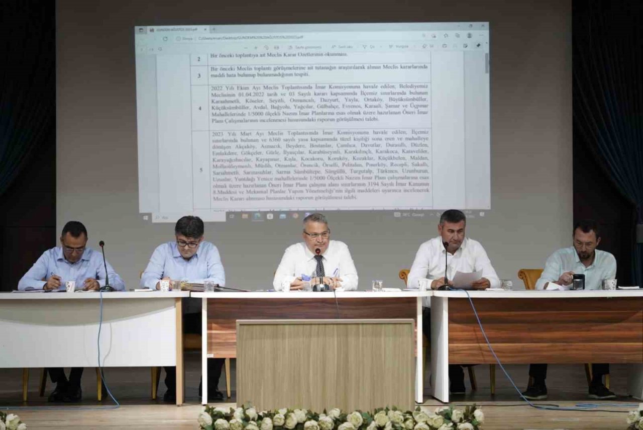 Yunusemre’de hazırlıklar titizlikle devam ediyor