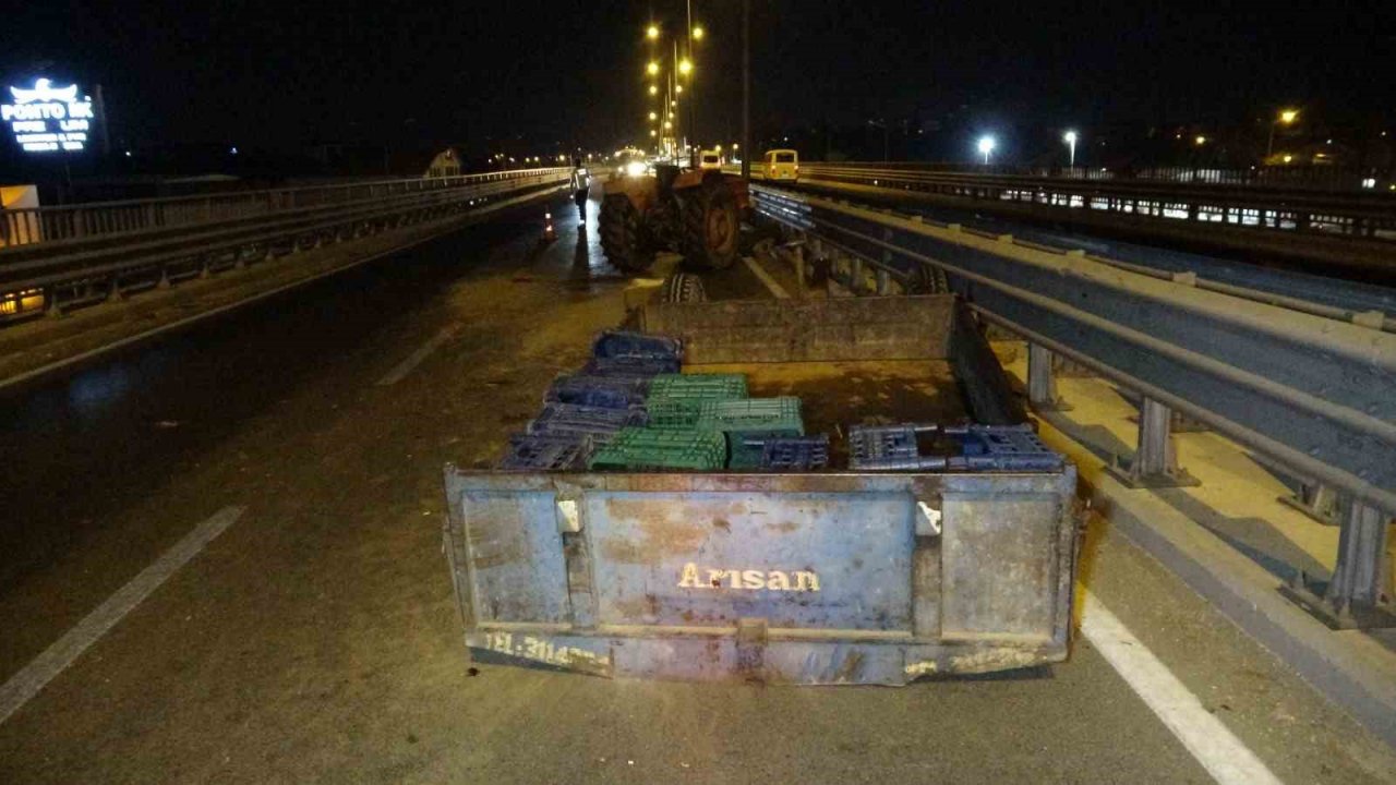 Traktör ve otomobil kazasında araçlar hurdaya döndü