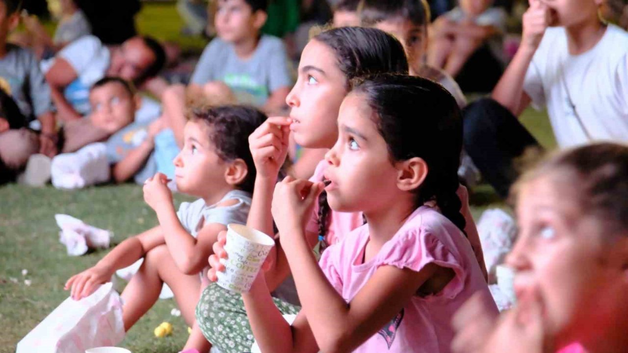 Tekstil Park’ta “Hababam Sınıfı” gecesi yaşandı
