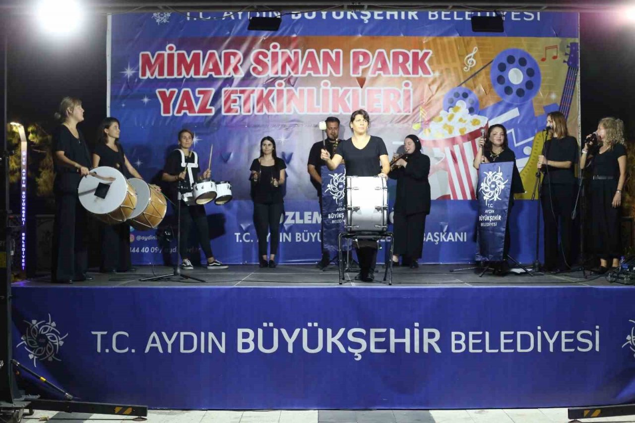 Tekstil Park’ta “Hababam Sınıfı” gecesi yaşandı