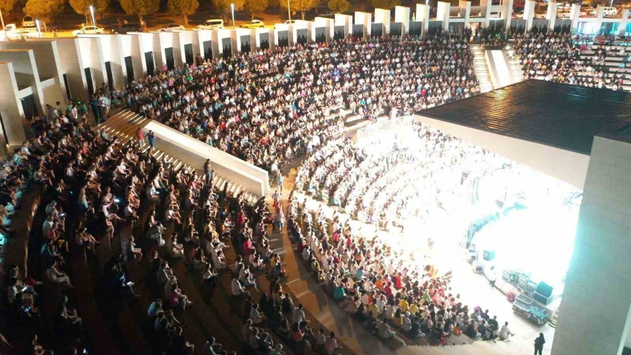 Didim’deki konsere ilgi büyük oldu