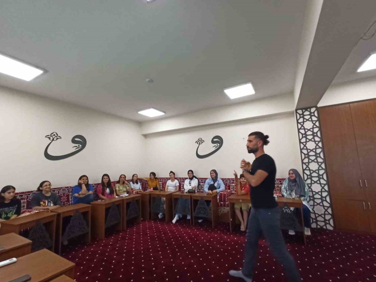 Kepsut belediyesinden gençlerin geleceğine destek