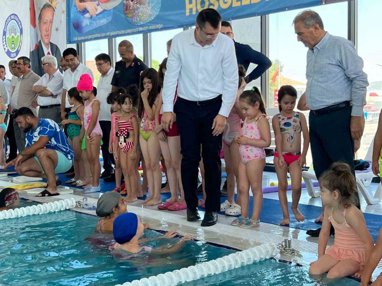 Bigadiç’te yüzme bilmeyen çocuk kalmayacak
