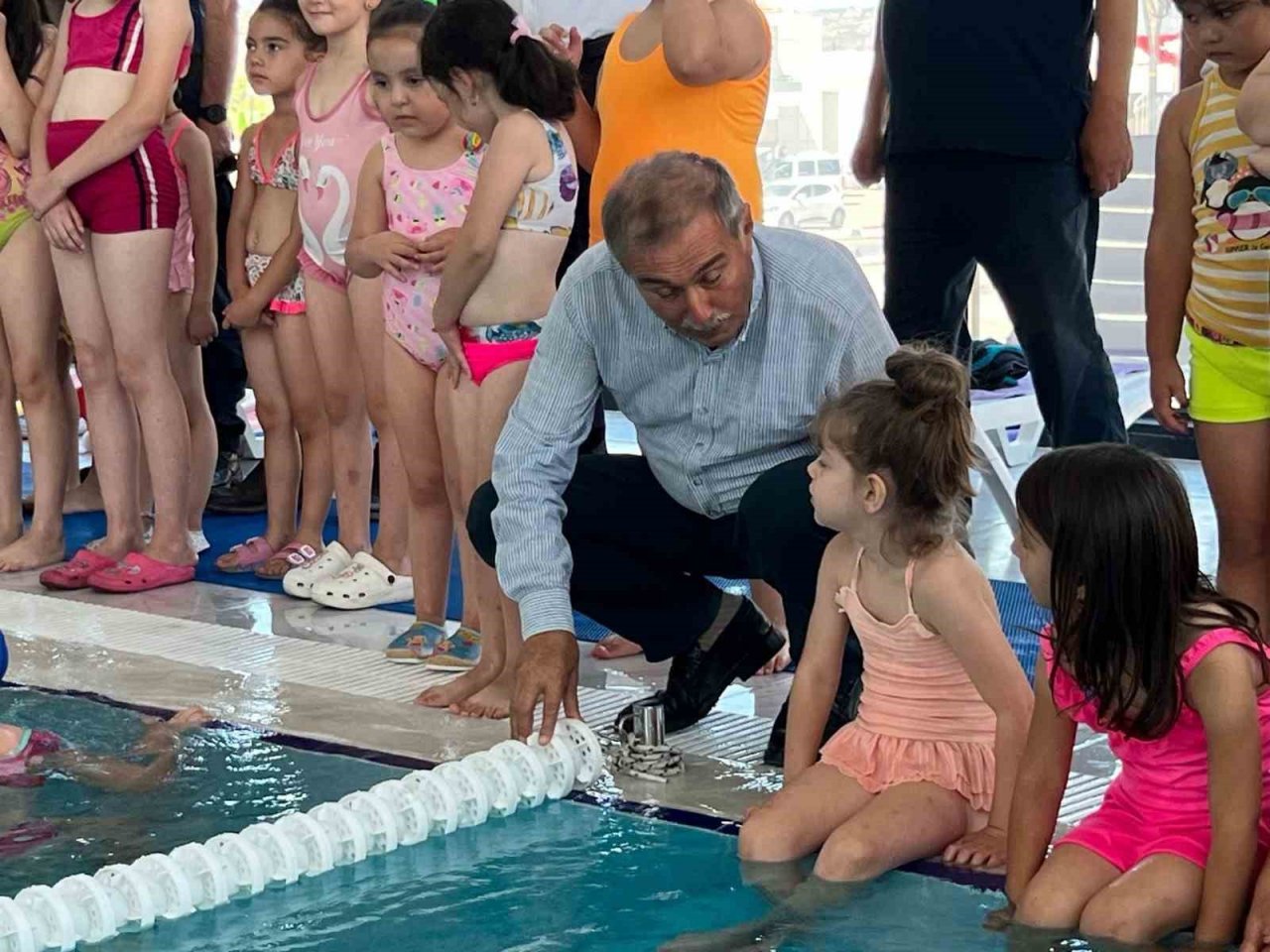 Bigadiç’te yüzme bilmeyen çocuk kalmayacak