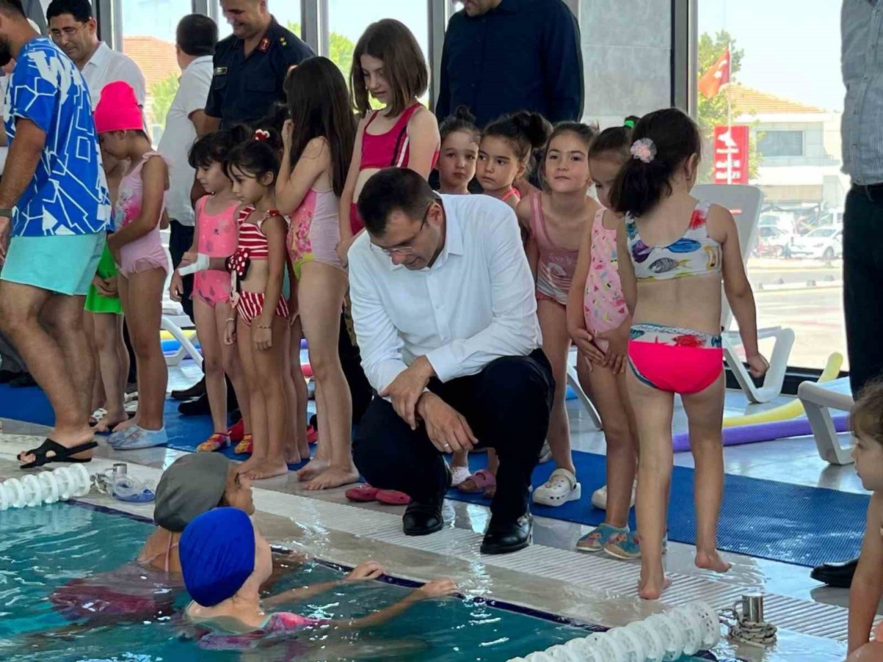 Bigadiç’te yüzme bilmeyen çocuk kalmayacak