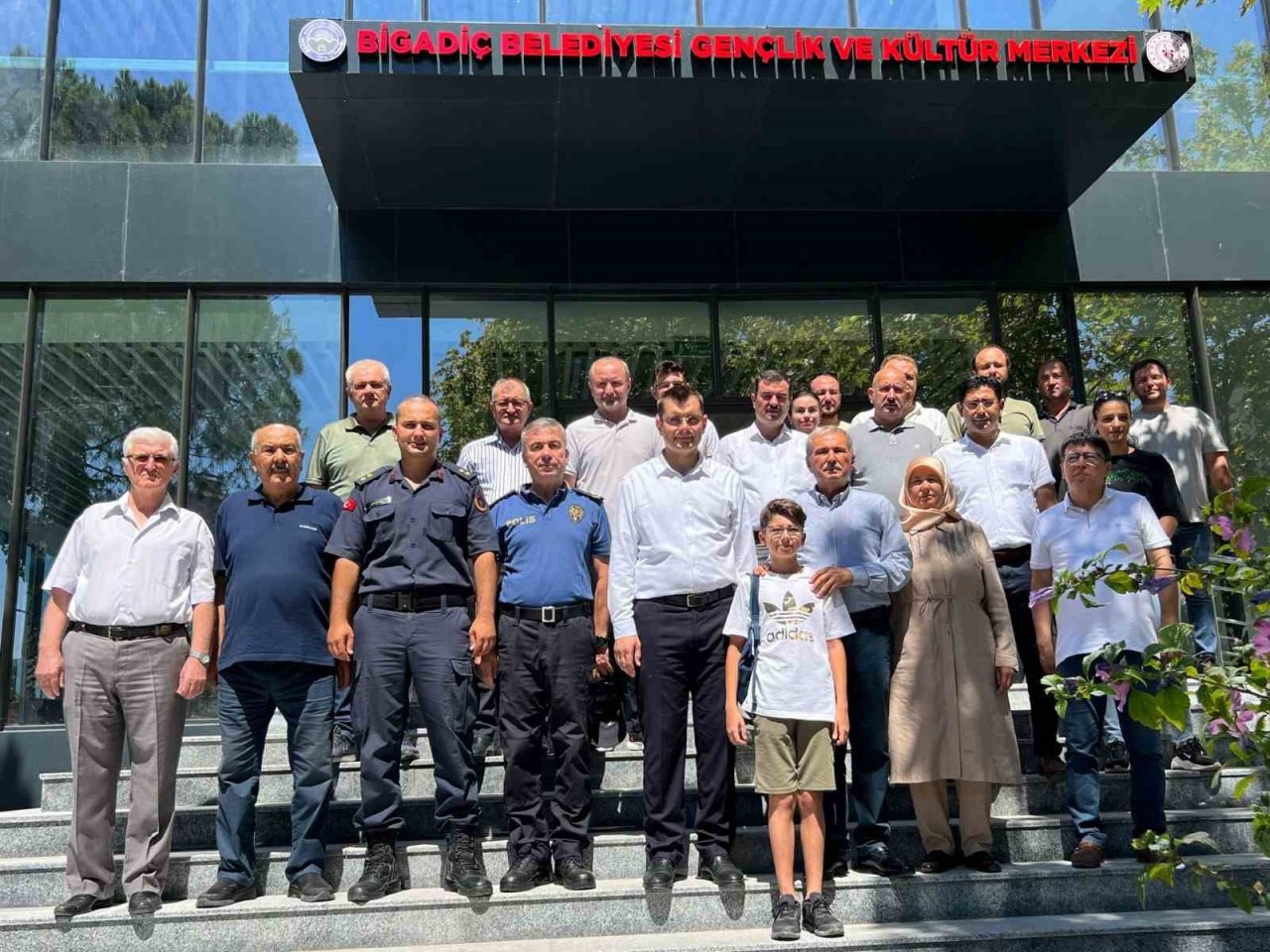 Bigadiç’te yüzme bilmeyen çocuk kalmayacak