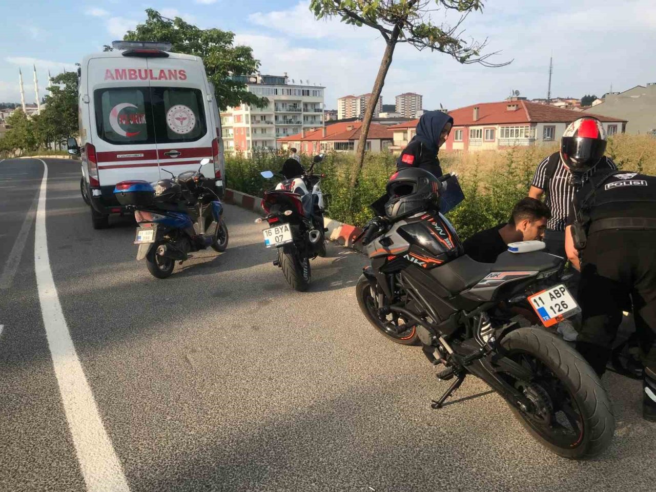 Bilecik’te otomobil ile motosikletin çarpışması sonucu 1 kişi yaralandı