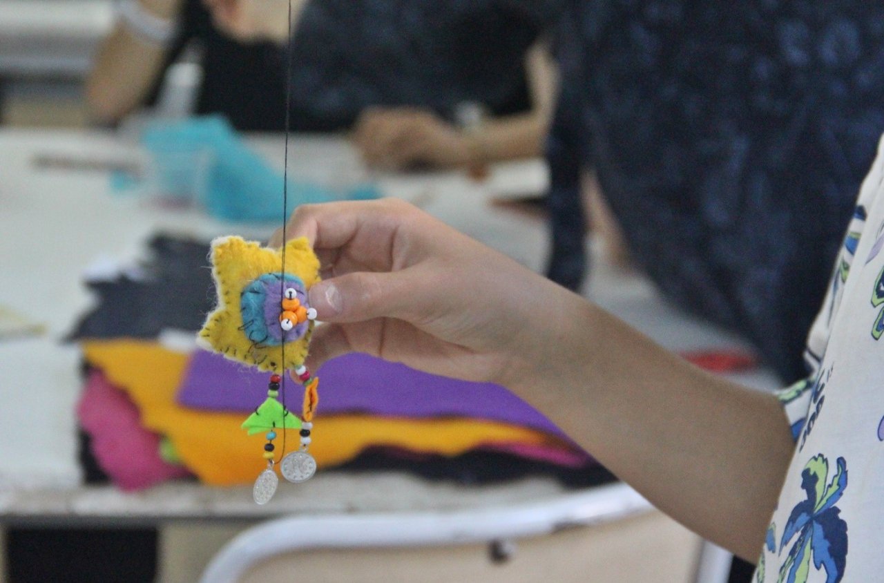 Sanat atölyelerinde çocuklar doyasıya eğlendi