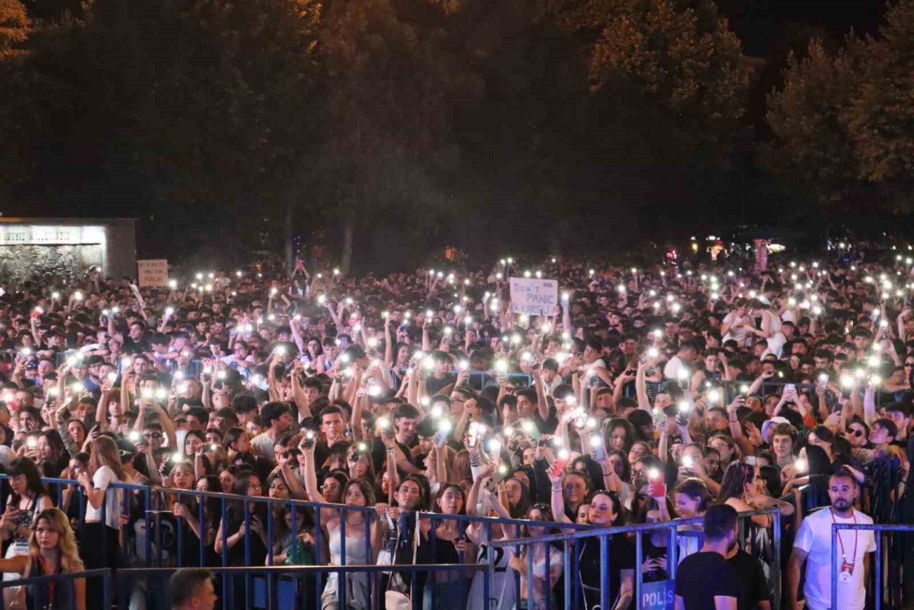 "Motive", Düzceliler ile coşturdu