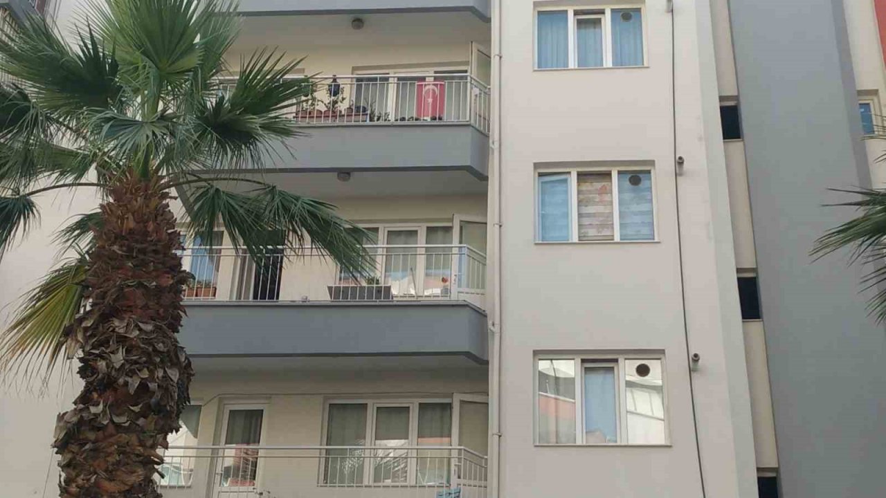 Kardeşi telefonu açtığında babasının cansız bedeniyle karşılaştı