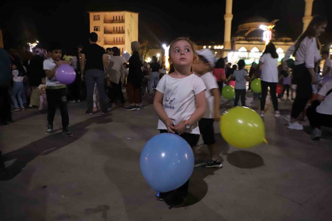 Hakkari’de çocuk etkinliklerine büyük ilgi