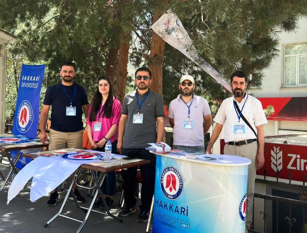 Hakkari Üniversitesinden bilgilendirme çalışması
