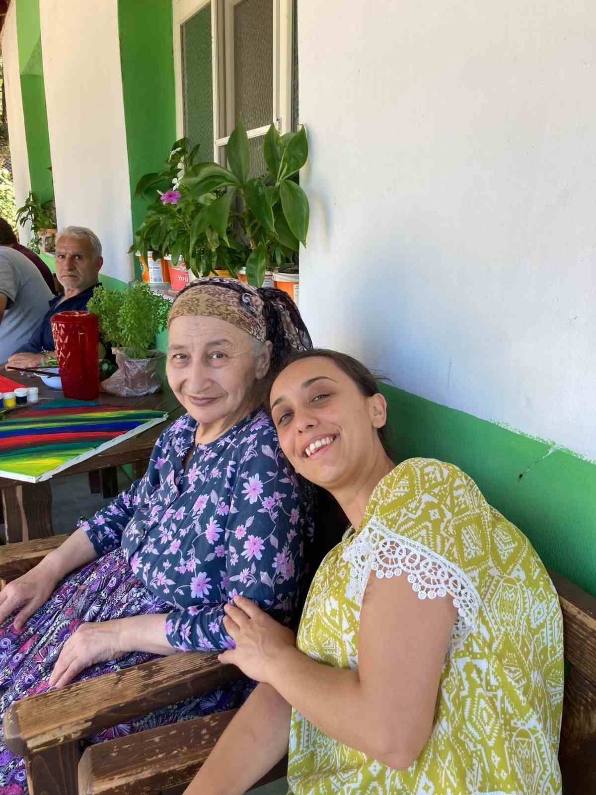 Kepsutlu gençler Vefa Evi sakinleriyle buluştu