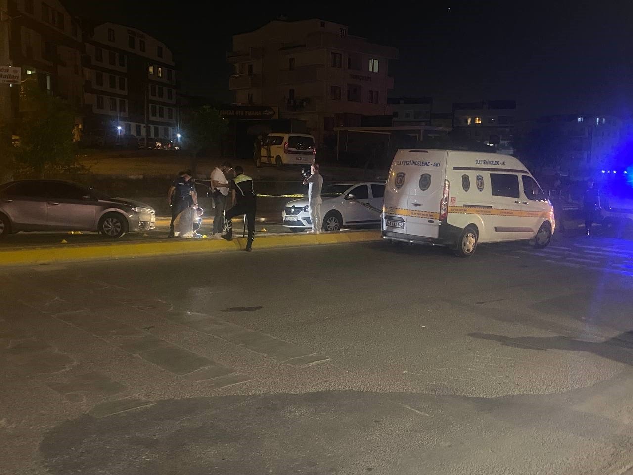 Kocaeli’de 2 şüpheliden biri silahla polisi yaraladı, diğeri ise kaçmaya çalıştı: 2 gözaltı