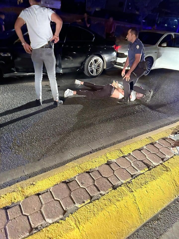 Kocaeli’de 2 şüpheliden biri silahla polisi yaraladı, diğeri ise kaçmaya çalıştı: 2 gözaltı