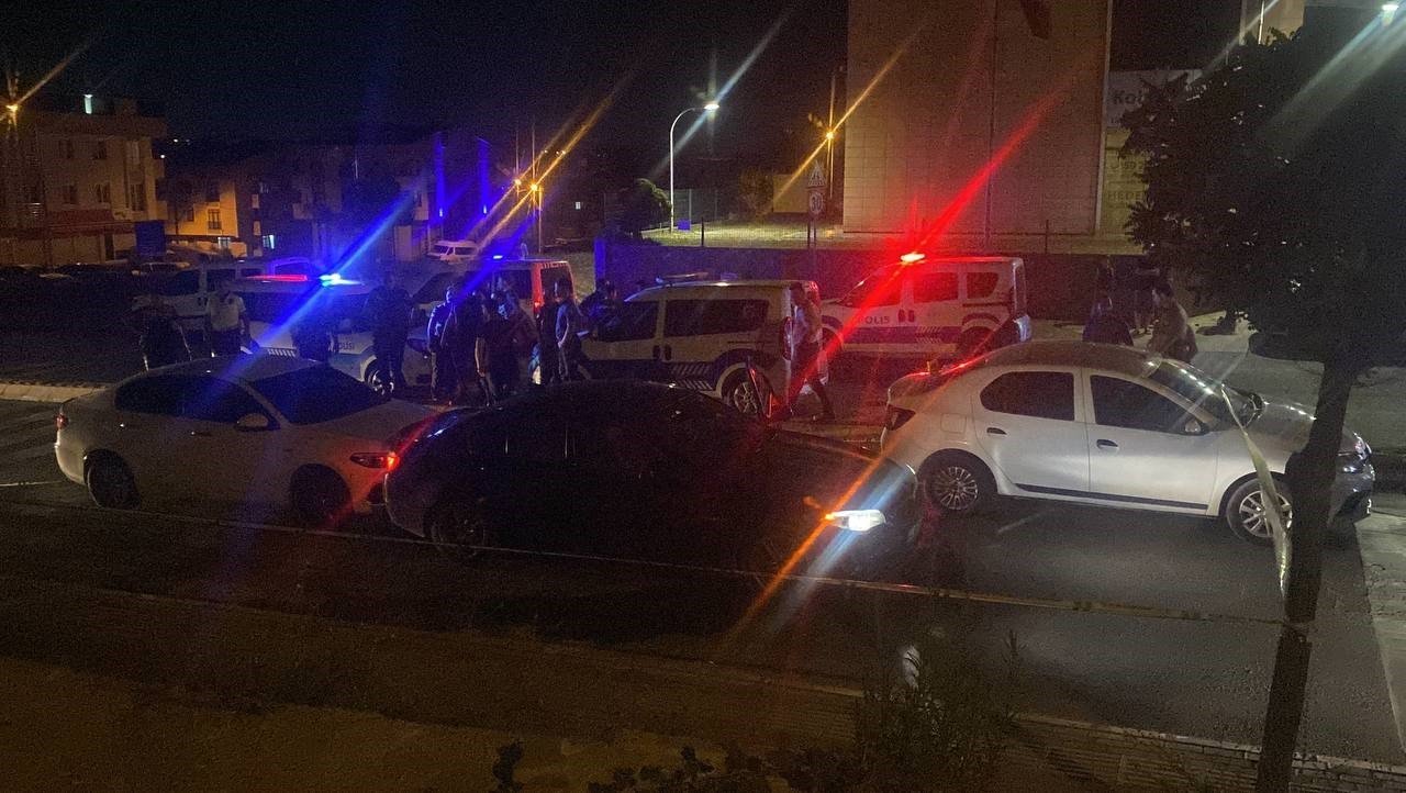 Kocaeli’de silahlı çatışma: 1 polis yaralı