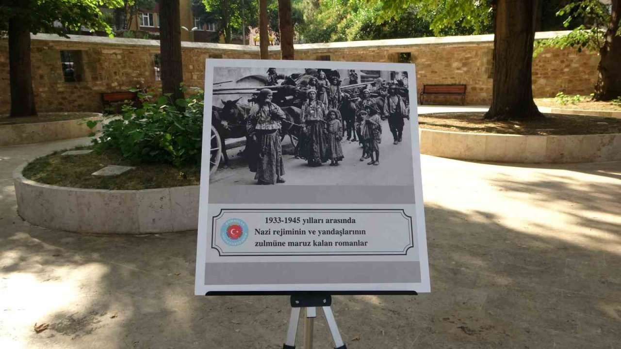 1944’te Auschwitz Kampı’nda öldürülen Romanlar unutulmadı