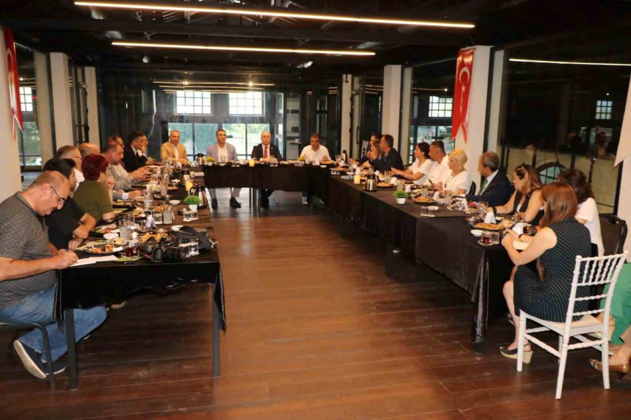 Çalışkan: "Tiflis-Samsun arası haftada 2 uçuş planlıyoruz”