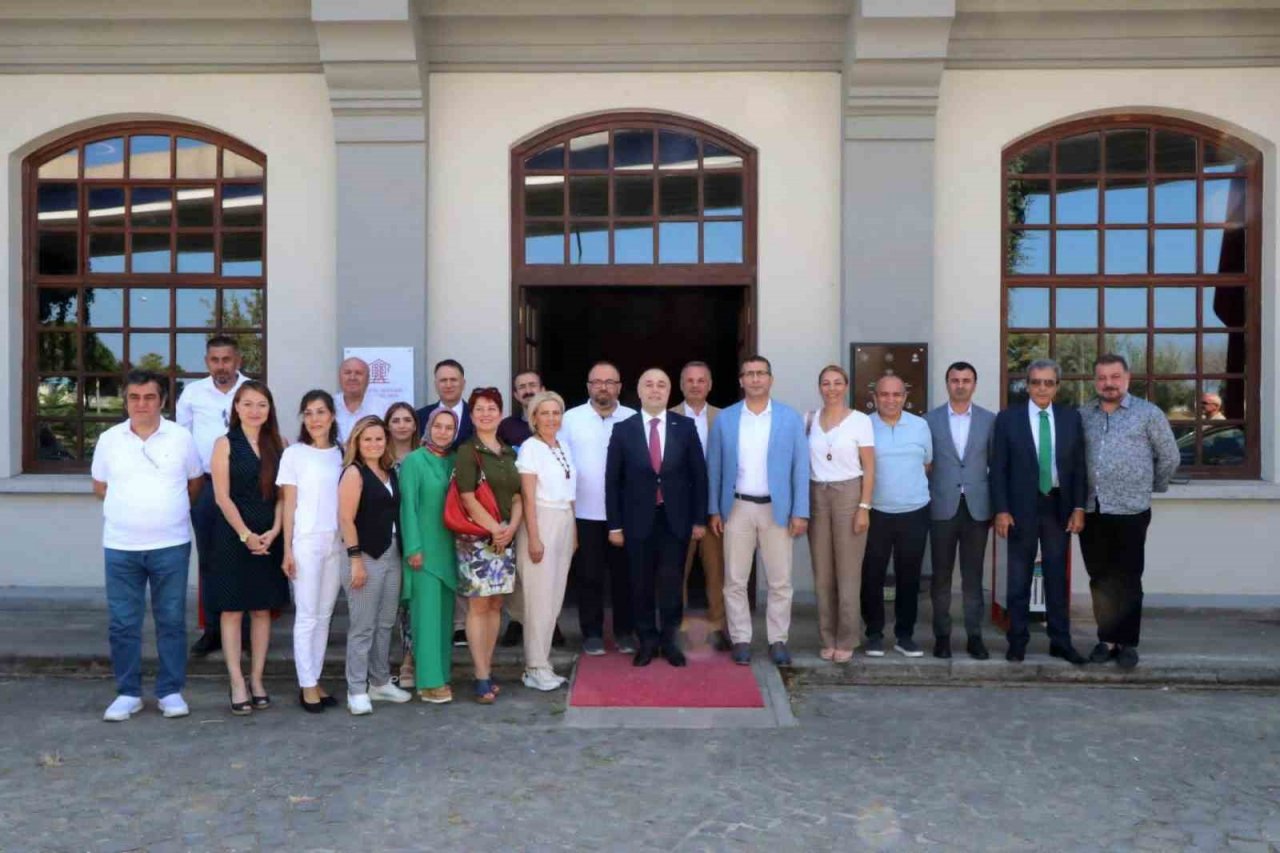 Çalışkan: "Tiflis-Samsun arası haftada 2 uçuş planlıyoruz”