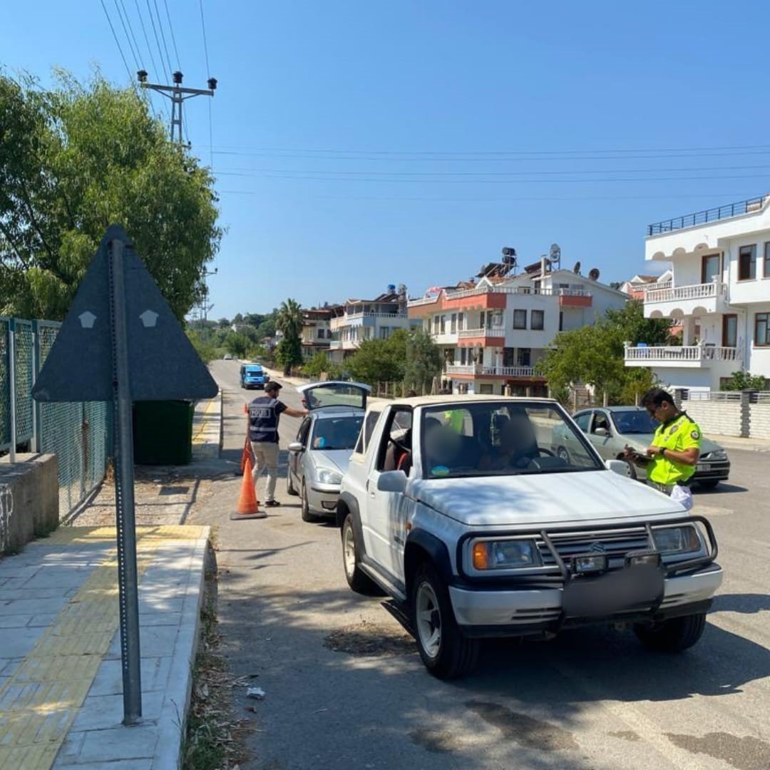 Sinop’ta Huzurlu Sokaklar Uygulaması: 13 bin 597 TL ceza